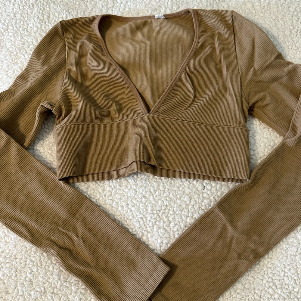 Chic Brown Ribbed Crop Top
